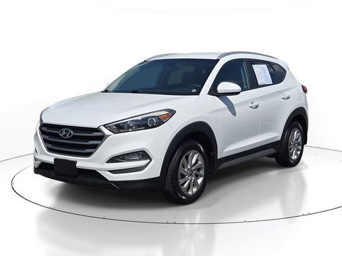 Used 2017 Hyundai Tucson SE w/ SE Popular Package 02 AWD/4WD image 2