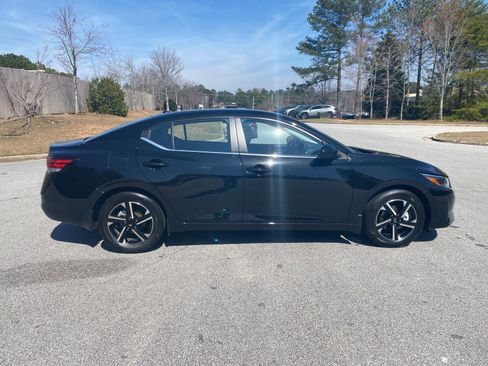 Used 2025 Nissan Sentra SV w/ All-Weather Package image 7