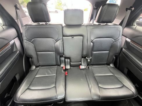 Used 2017 Ford Explorer Limited AWD/4WD image 27
