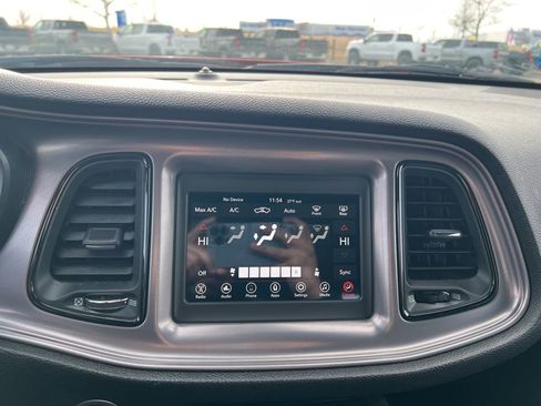 Used 2023 Dodge Challenger SXT image 19