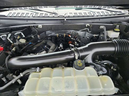 Used 2023 Ford Expedition Limited image 45