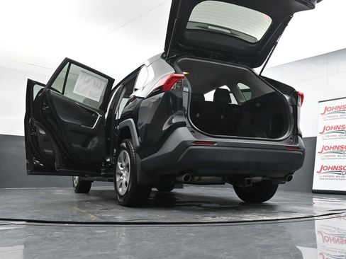 Used 2021 Toyota RAV4 LE image 49