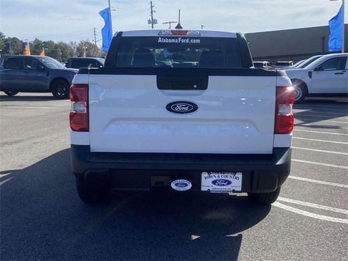 New 2025 Ford Maverick XL image 3