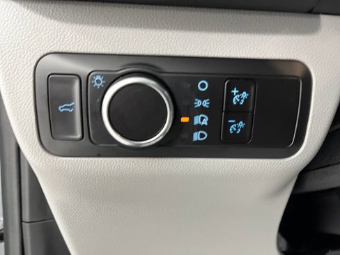 Used 2023 Ford Escape Active w/ Tech Pack #1 AWD/4WD image 30