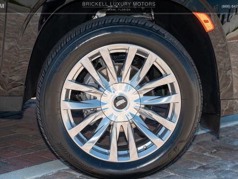 Used 2022 Cadillac Escalade ESV Premium Luxury image 44