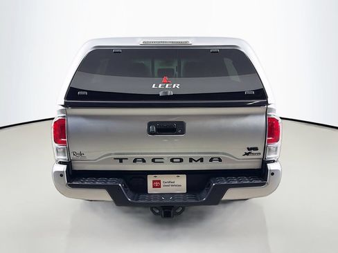 Used 2023 Toyota Tacoma TRD Off-Road w/ TRD Premium Off Road Package AWD/4WD image 7
