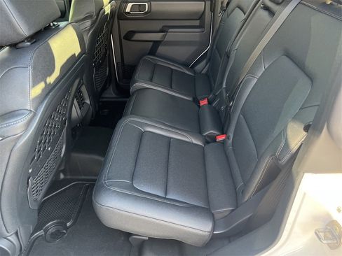 New 2025 Ford Bronco Badlands image 18