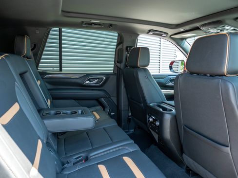 Used 2023 GMC Yukon AT4 w/ AT4 Premium Plus Package AWD/4WD image 24