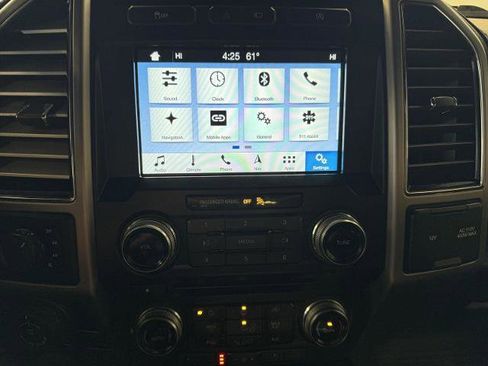 Certified 2018 Ford F150 Platinum w/ Equipment Group 701A Luxury image 21