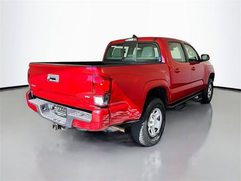 Used 2018 Toyota Tacoma SR image 7