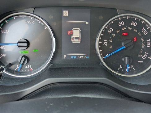 Used 2022 Toyota RAV4 XLE Premium image 21