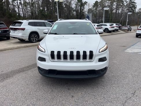 Used 2018 Jeep Cherokee Latitude image 35