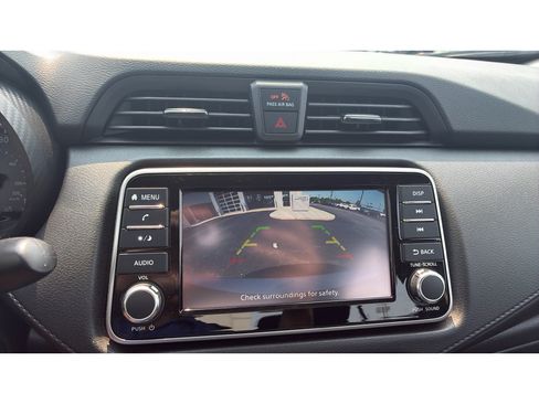Used 2025 Nissan Versa S FWD image 21