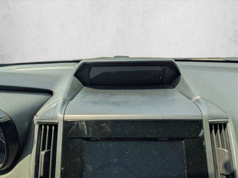 Used 2018 Subaru Crosstrek 2.0i AWD/4WD image 12