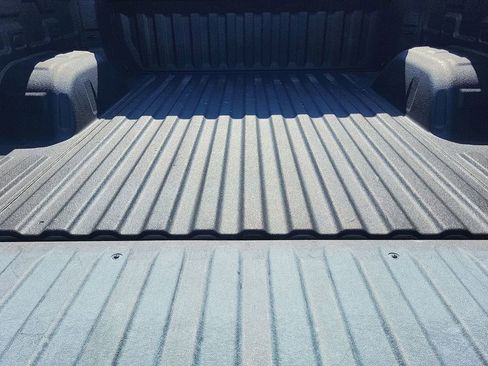 Used 2021 Chevrolet Silverado 1500 LT Trail Boss image 19