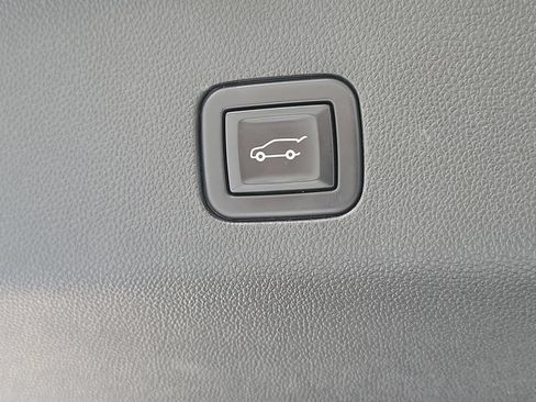 Used 2021 GMC Yukon Denali w/ Denali Premium Package AWD/4WD image 12