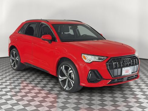 Certified 2024 Audi Q3 2.0T Premium Plus AWD/4WD image 7