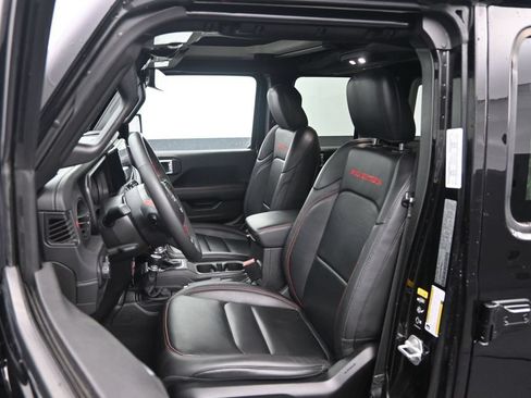 Used 2024 Jeep Wrangler Unlimited Rubicon AWD/4WD image 24