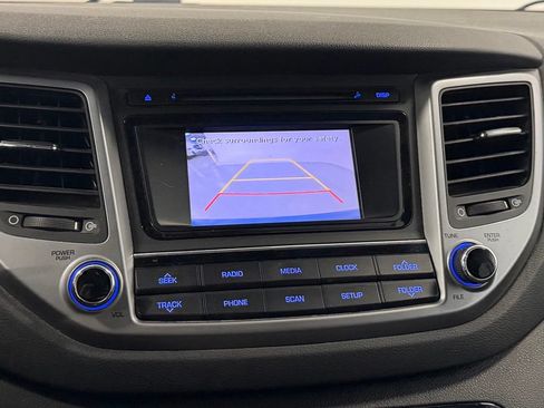Used 2018 Hyundai Tucson SE w/ Cargo Package FWD image 18