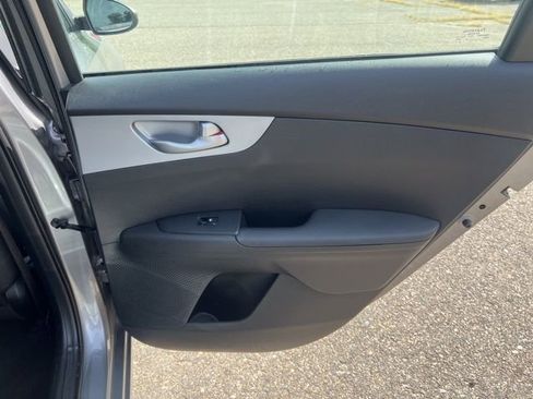 Used 2023 Kia Forte LXS image 14