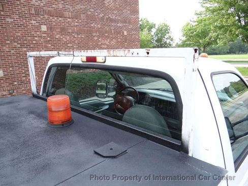 Used 2004 Ford F350 2WD Regular Cab Super Duty image 23