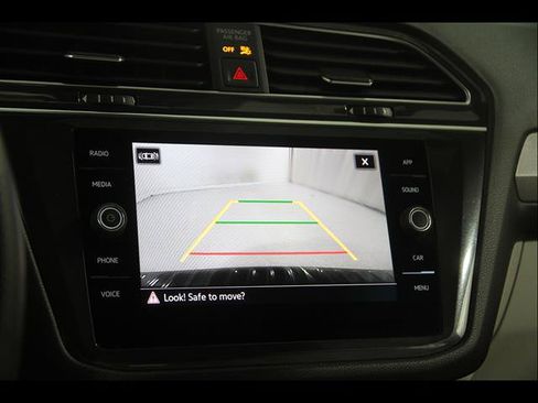 Certified 2024 Volkswagen Tiguan SE R-Line AWD/4WD image 13