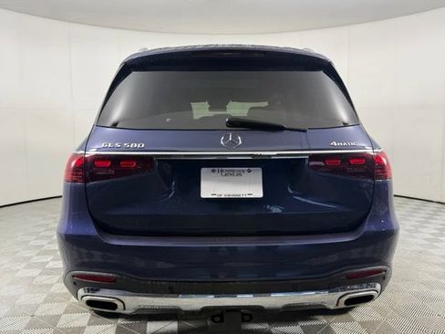Used 2024 Mercedes-Benz GLS 580 4MATIC image 9