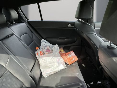 Used 2020 Kia Sportage S FWD image 11