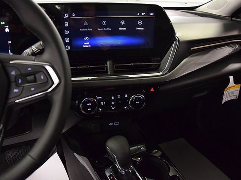 New 2025 Chevrolet Trax ACTIV image 20