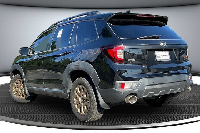 Used 2023 Honda Passport TrailSport image 7