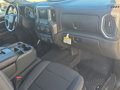 Certified 2020 Chevrolet Silverado 1500 LT w/ All-Star Edition image 30