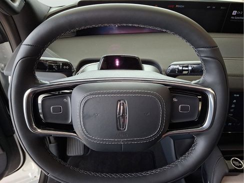 New 2025 Lincoln Navigator L Reserve w/ Jet Appearance Package AWD/4WD image 14