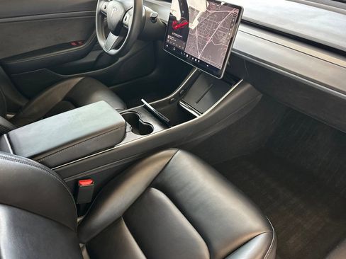 Used 2020 Tesla Model 3 Standard Range Plus RWD image 15