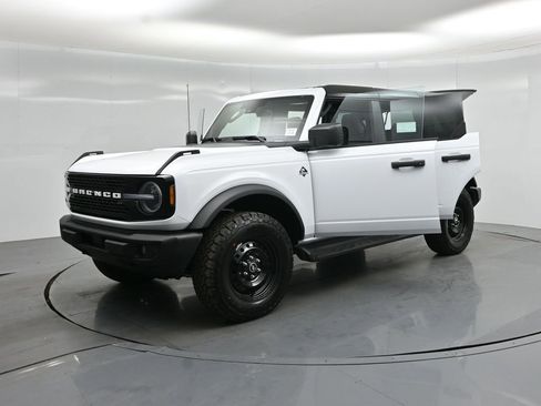 New 2026 Ford Bronco Outer Banks image 30