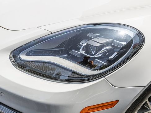 Certified 2023 Porsche Panamera 4 AWD/4WD image 25