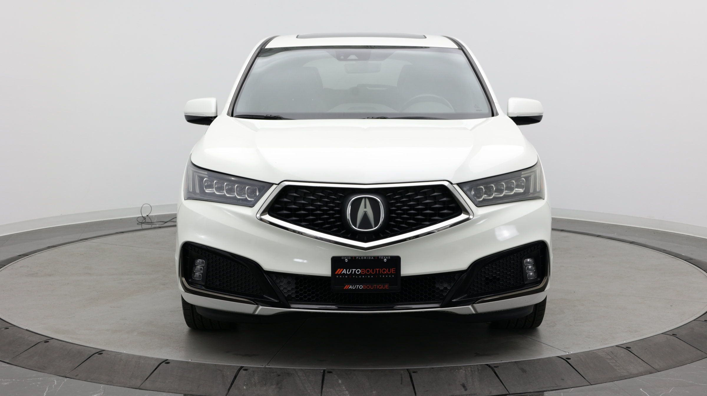 Used 2019 Acura MDX w/ Technology Package AWD/4WD image 2