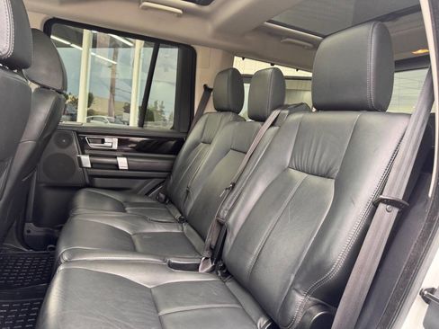 Used 2016 Land Rover LR4 HSE LUX AWD/4WD image 30