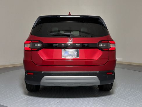 Used 2024 Honda Pilot EX-L image 10