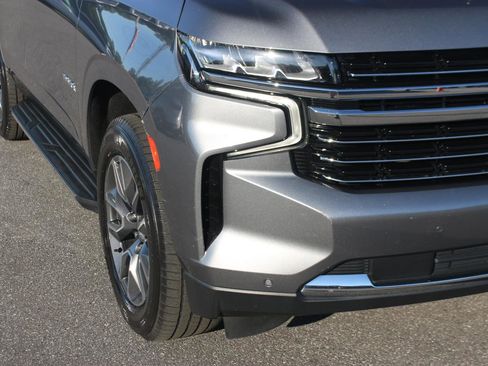 Used 2022 Chevrolet Tahoe LT w/ Luxury Package AWD/4WD image 9