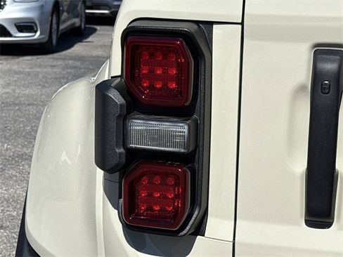 New 2025 Ford Bronco Raptor w/ Interior Carbon Fiber Pack image 10