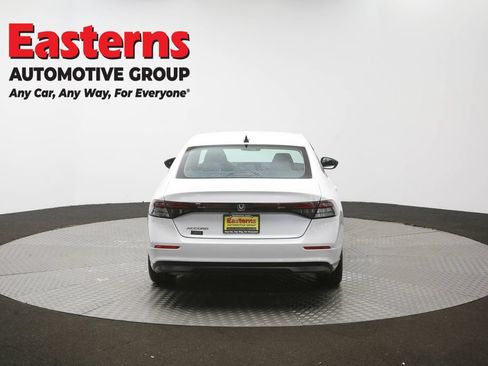 Used 2025 Honda Accord SE image 36