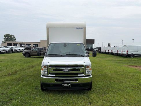 New 2027 Ford E-350 and Econoline 350 Super Duty w/ Power Equipment Group RWD image 8