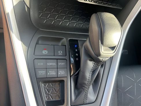 Used 2023 Toyota RAV4 XLE image 28