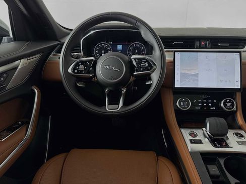 New 2026 Jaguar F-PACE R-Dynamic S image 23