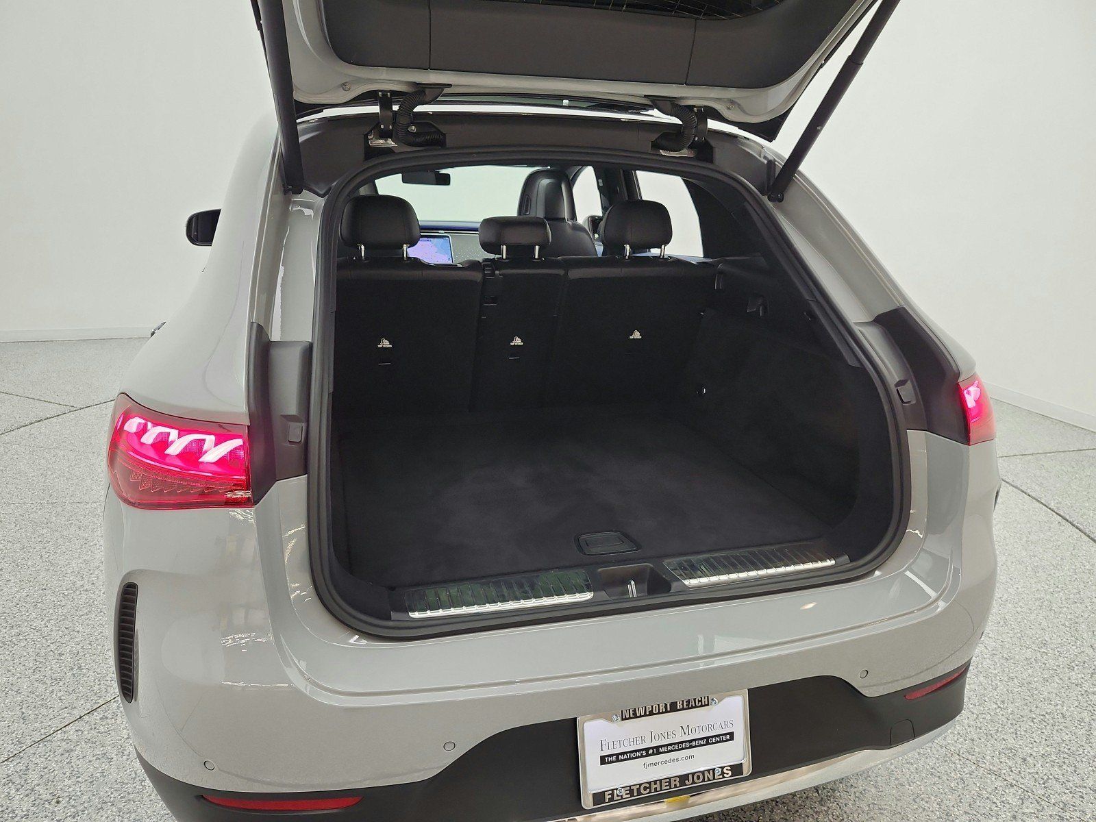 Used 2023 Mercedes-Benz EQE 350+ 4MATIC SUV image 21