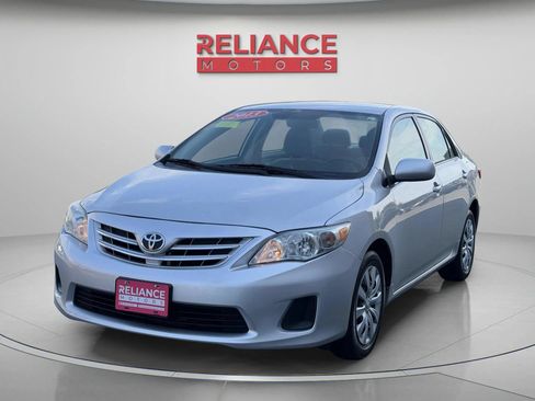 Used 2013 Toyota Corolla LE FWD image 1
