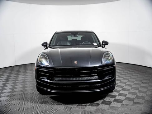 Certified 2024 Porsche Macan w/ Premium Plus Package AWD/4WD image 7