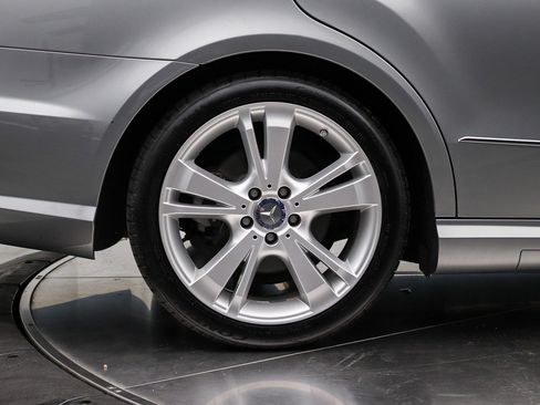 Used 2013 Mercedes-Benz E 350 Sedan image 14