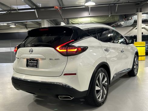 Used 2019 Nissan Murano SL w/ SL Technology Package AWD/4WD image 2