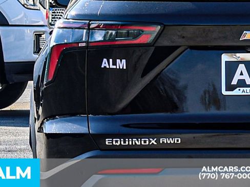 Used 2025 Chevrolet Equinox LT AWD/4WD image 13